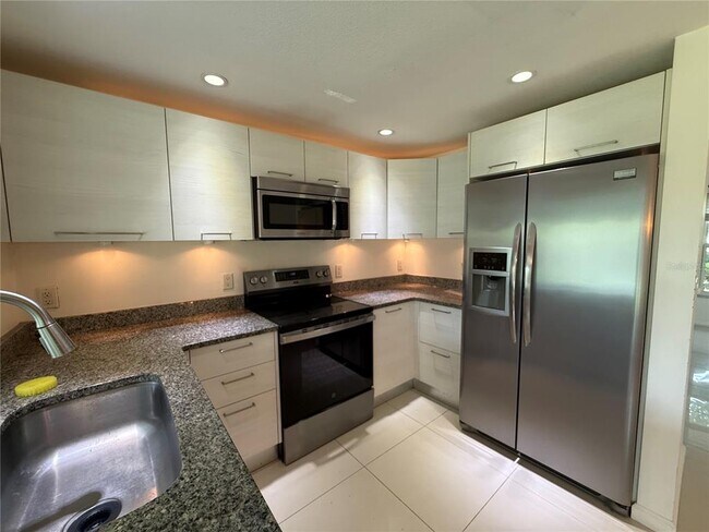 Foto del edificio - 3211 Mayflower St