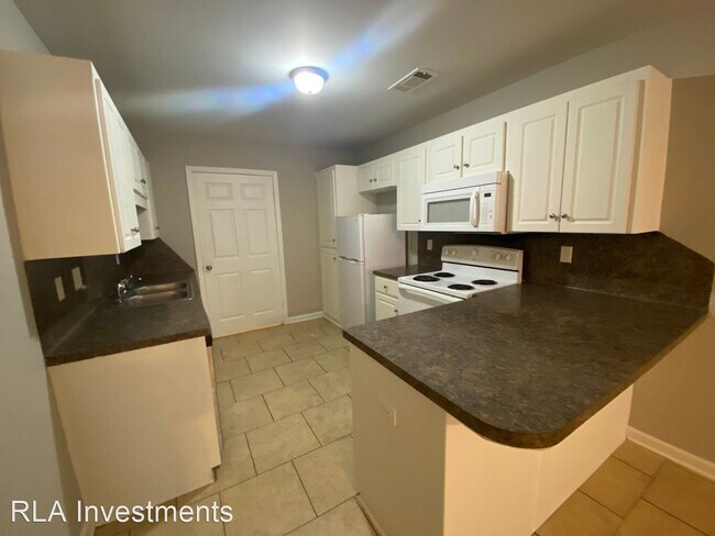 Building Photo - 2 br, 2 bath House - 304A Clint Road