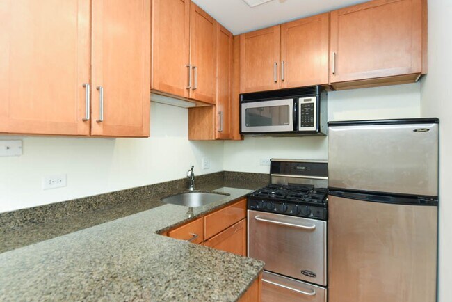 Foto del edificio - 628 W Wrightwood Ave