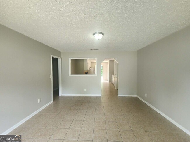 Foto del edificio - 115 Plum Orchard Rd