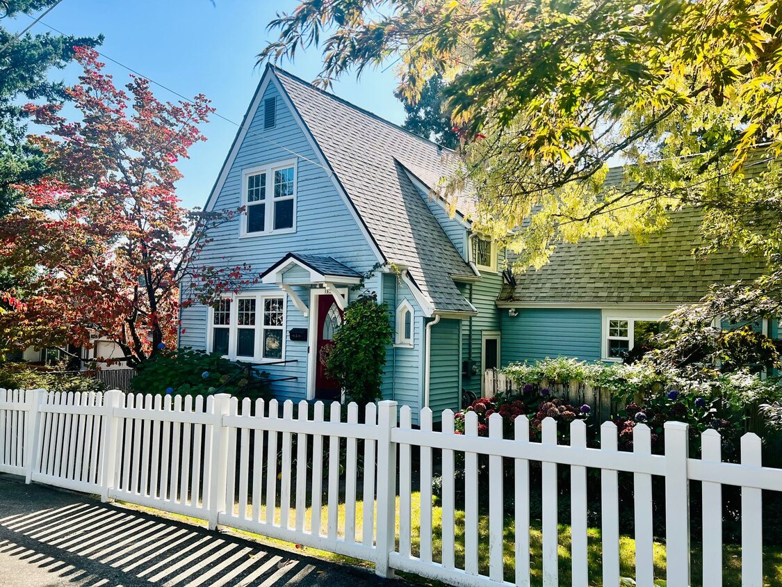 Primary Photo - English Cottage Charmer meets Excellence