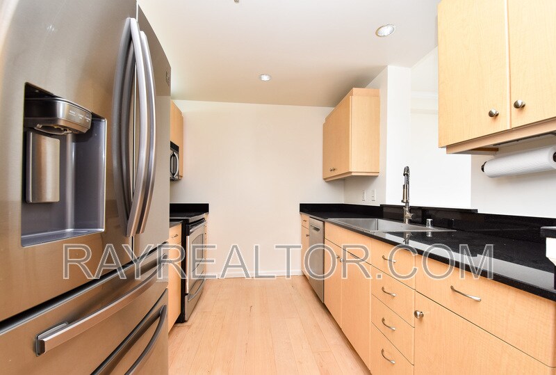 Foto principal - 140 S Van Ness Ave