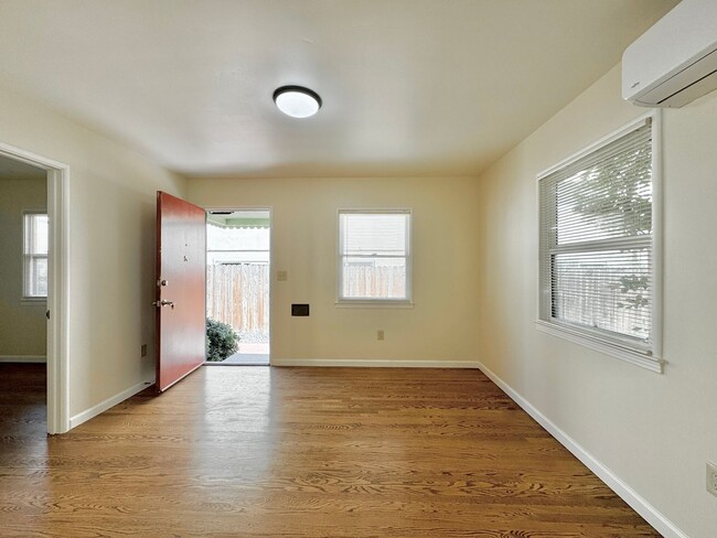 Building Photo - MIDTOWN Comfort and Privacy Awaits, Automa...