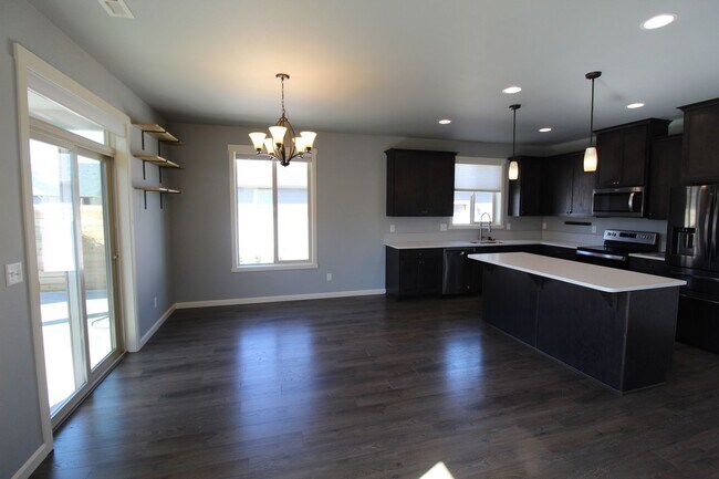 Foto del edificio - 7020 Dorchuck Rd