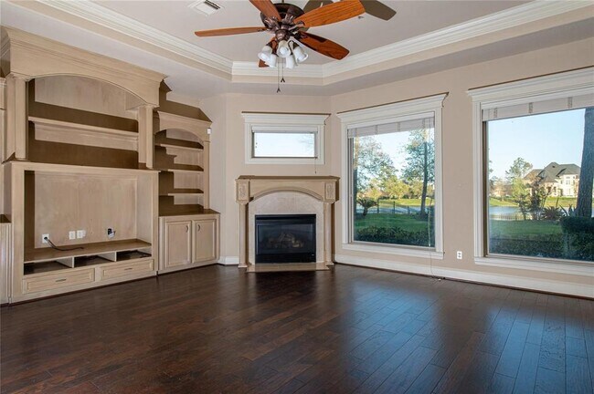 Building Photo - 25702 Golden Bell Dr