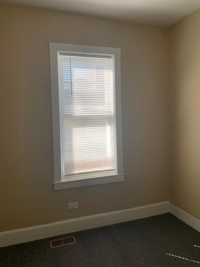 Foto del edificio - 1735 W 17th St