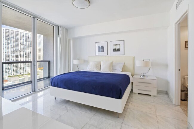 Foto del edificio - 501 Brickell Ave