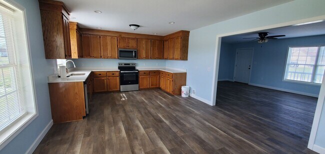 Foto del edificio - Beautiful New Construction Home with Spacious Layout