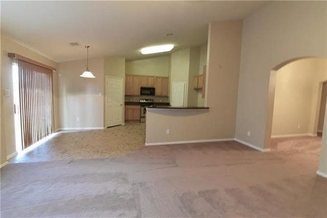 Building Photo - 110 Freedom Trl