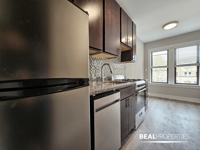 Foto del edificio - 4641 N Paulina St