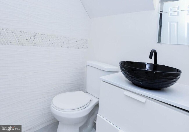 Foto del edificio - 2706 Berrywood Ln