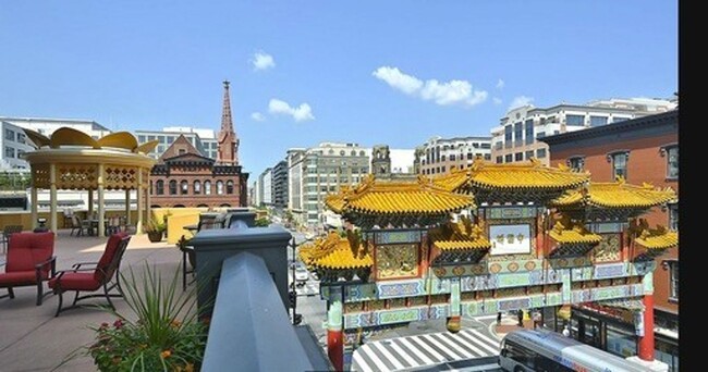 Foto del edificio - Monumental Views! Stunning Chinatown/Penn ...