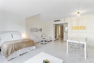 Building Photo - 100 Lincoln Rd