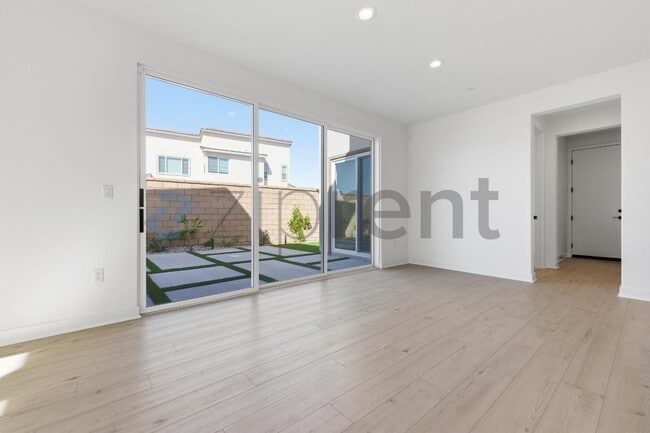 Foto del edificio - 75249 Buckley Dr