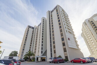 Building Photo - 450 S Gulfview Blvd