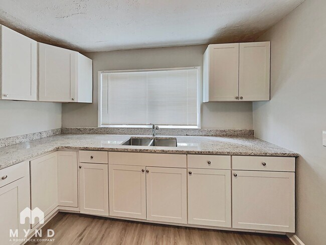 Foto del edificio - 324 Autumn Ln SW