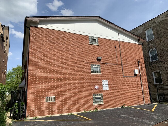 Building Photo - 417 S Kenilworth Ave