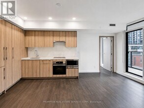 Building Photo - 38 Widmer St