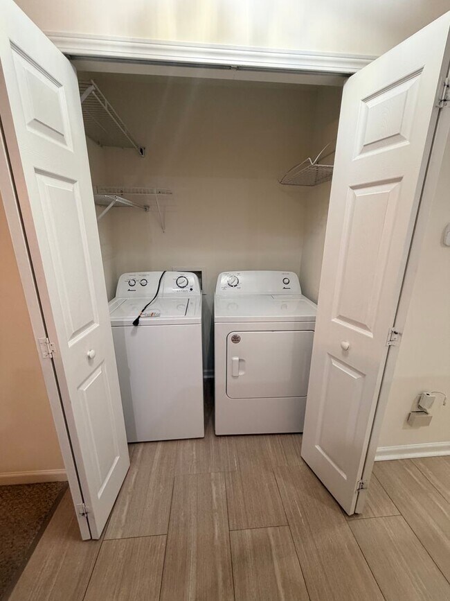 Foto del edificio - Welcome To the Townes Of Buckwalter