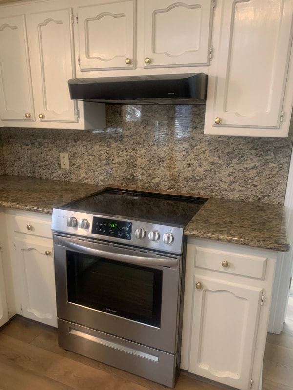 Building Photo - 16912 Dahlgren Ave