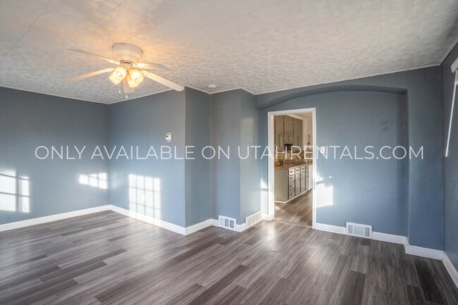 Foto del edificio - 1075 Jeremy St