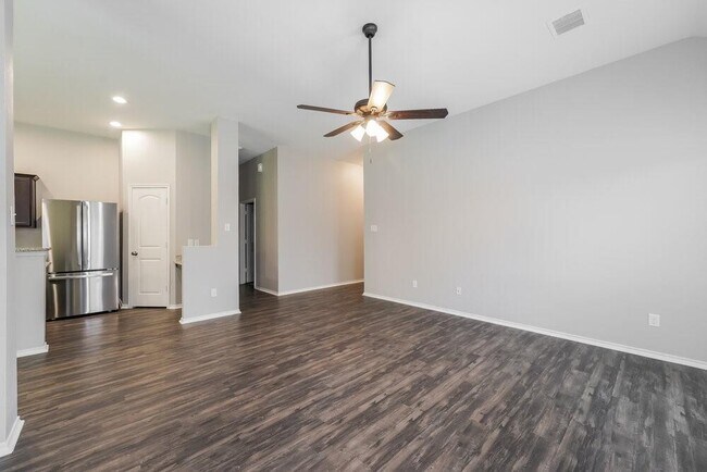 Building Photo - 5810 Olde Oaks Dr