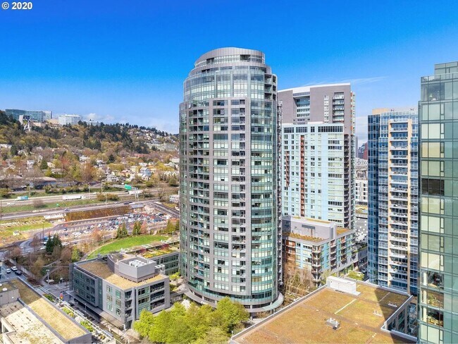 Foto del edificio - 3601 S River Pkwy