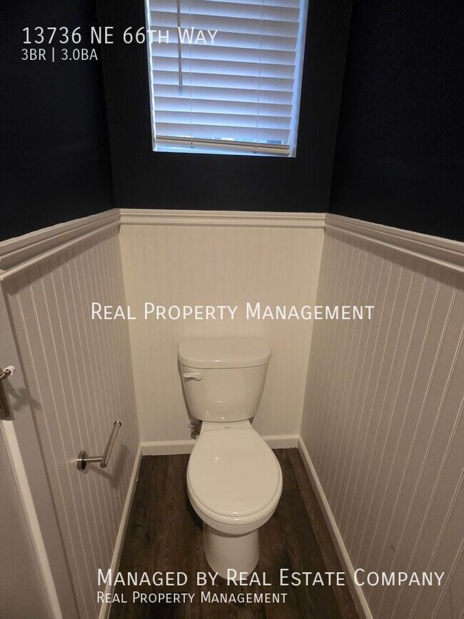 Building Photo - 13736 NE 66th Wy