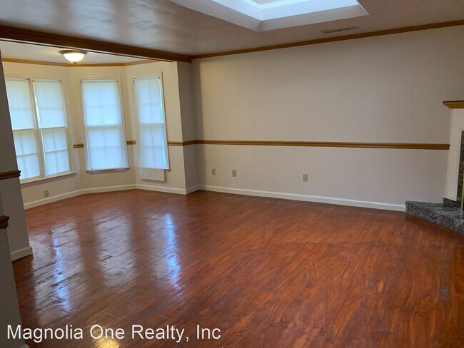 Building Photo - 3 br, 2 bath House - 6292 Lakeview Dr