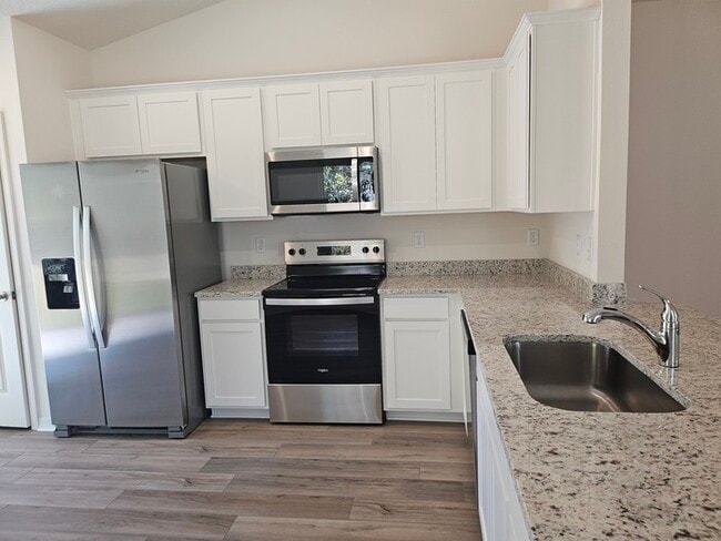 Foto del edificio - New build-3 bedroom, 2 bath