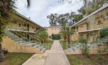 Building Photo - 2775 Herschel St