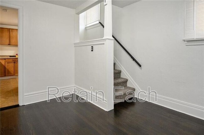 Foto del edificio - 375 Pullman Ave