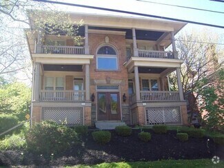 Building Photo - 5544 Fair Oaks St