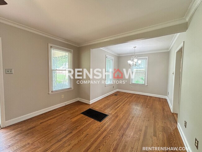 Foto del edificio - 3781 Kenwood Ave