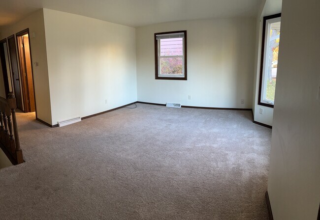 Foto del edificio - 2606 Sherry Ln