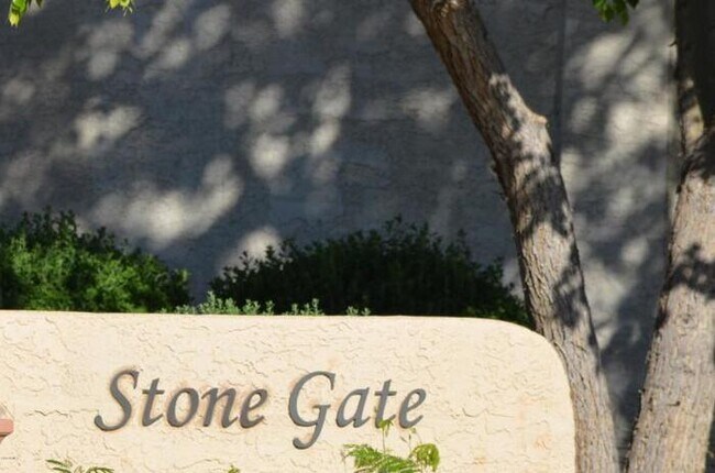 Photo - 1026 W Pegasus Dr House