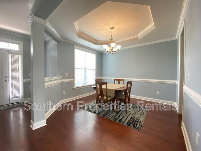Building Photo - 70 Pittfield Run