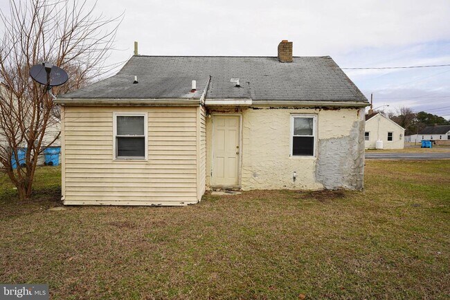 Foto del edificio - 102 Newport Cir