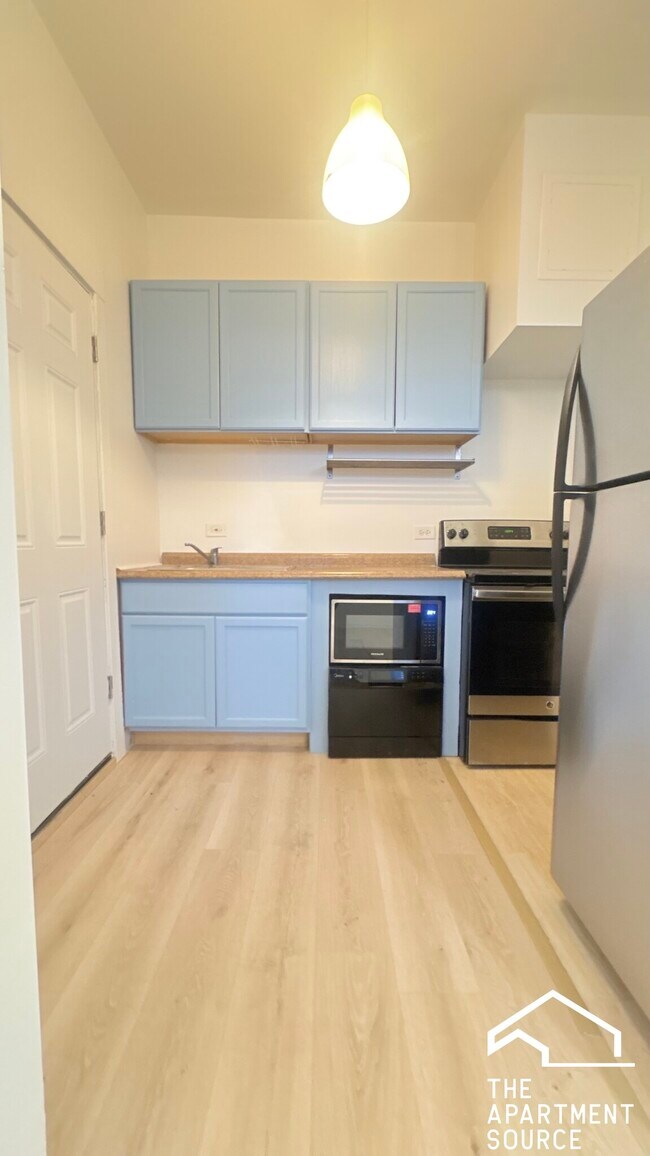 Foto del edificio - 1900 S Throop St