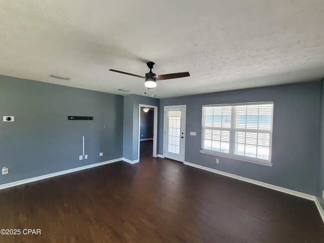 Building Photo - 276 Orinda St