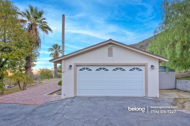 Foto del edificio - 18261 Sanders Dr