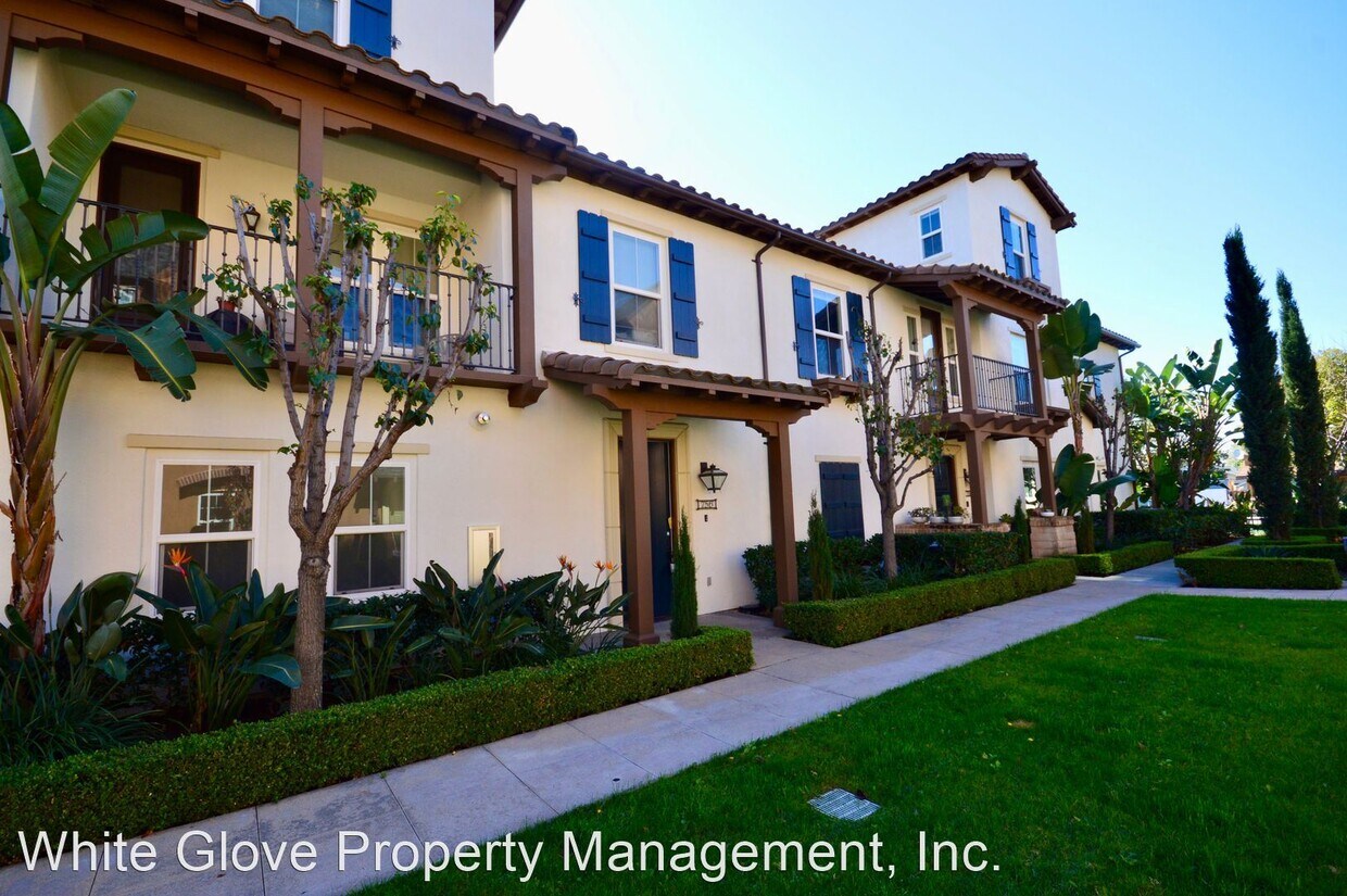 Foto principal - 3 br, 3.5 bath House - 756 South Olive Street