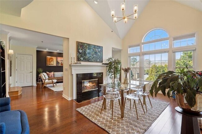 Building Photo - 3636 Habersham Rd NW