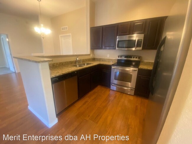 Foto del edificio - 2 br, 2 bath House - 1350 S GREENFIELD RD ...