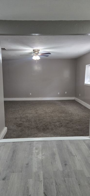 Building Photo - 324 Clary Dr