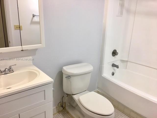 Foto del edificio - 14221 N Kendall Dr