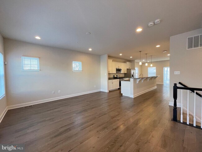 Building Photo - 3659 Duckhorn Way