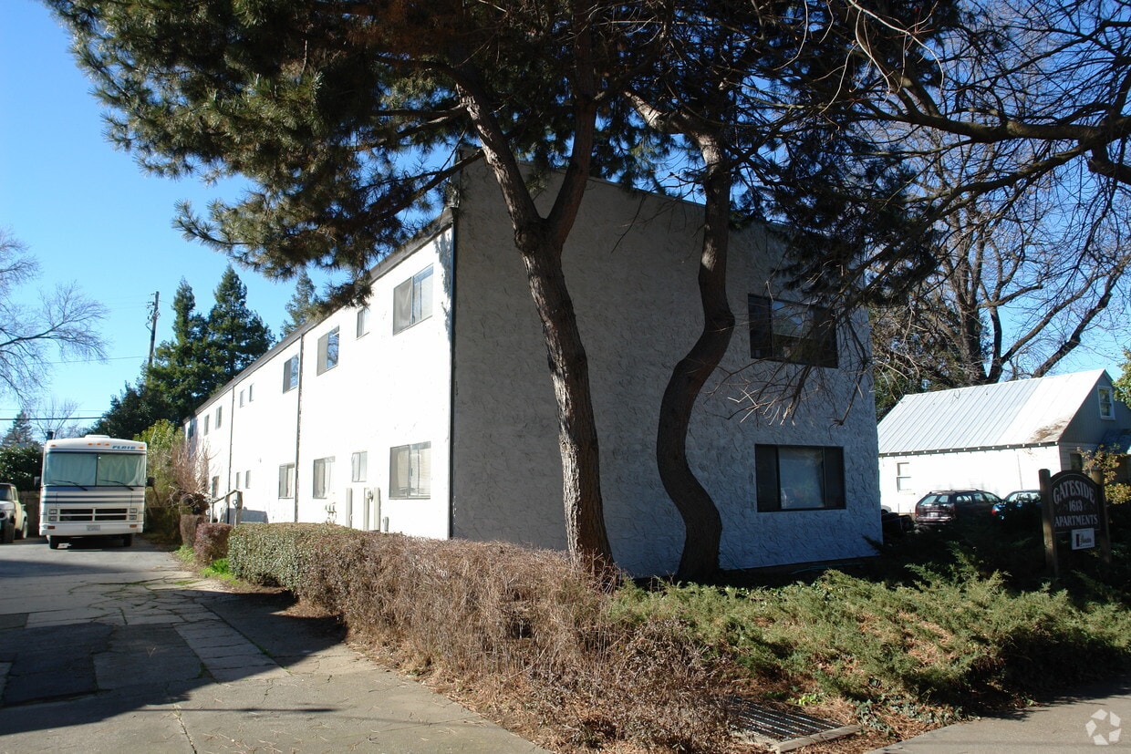 Building Photo - Gateside Apartments