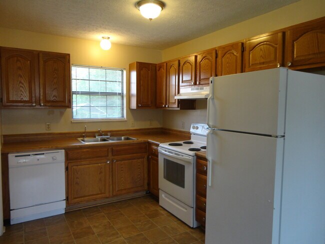 Foto del edificio - 2 Bedroom Duplex – Move-In Ready!