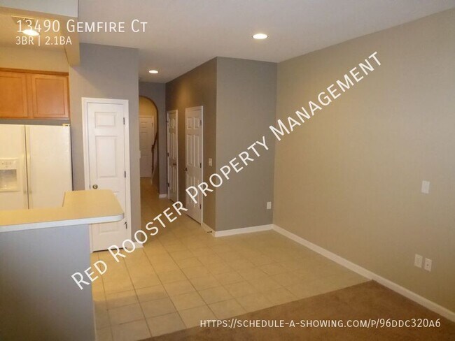 Foto del edificio - 13490 Gemfire Ct
